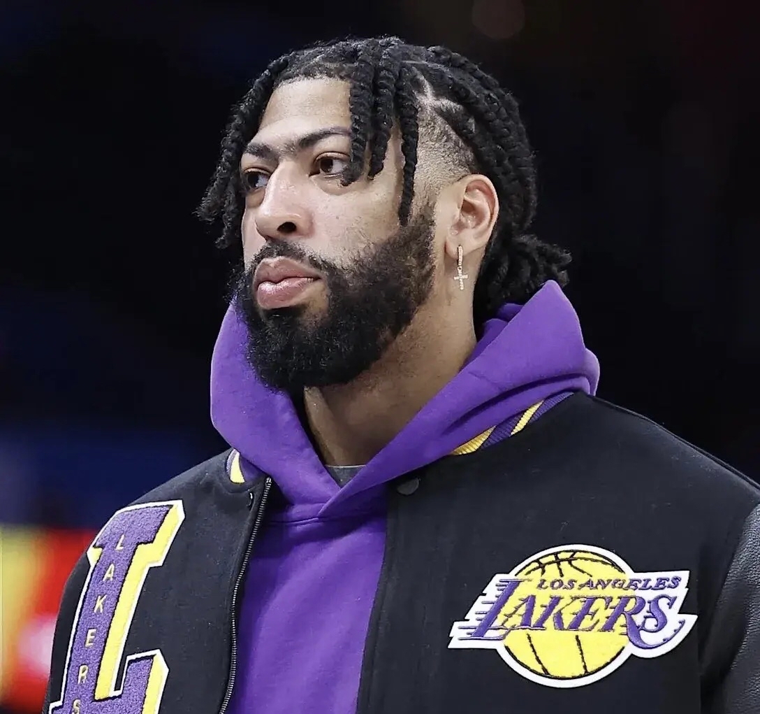 灰熊球员发挥出色，湖人队遭遇挑战