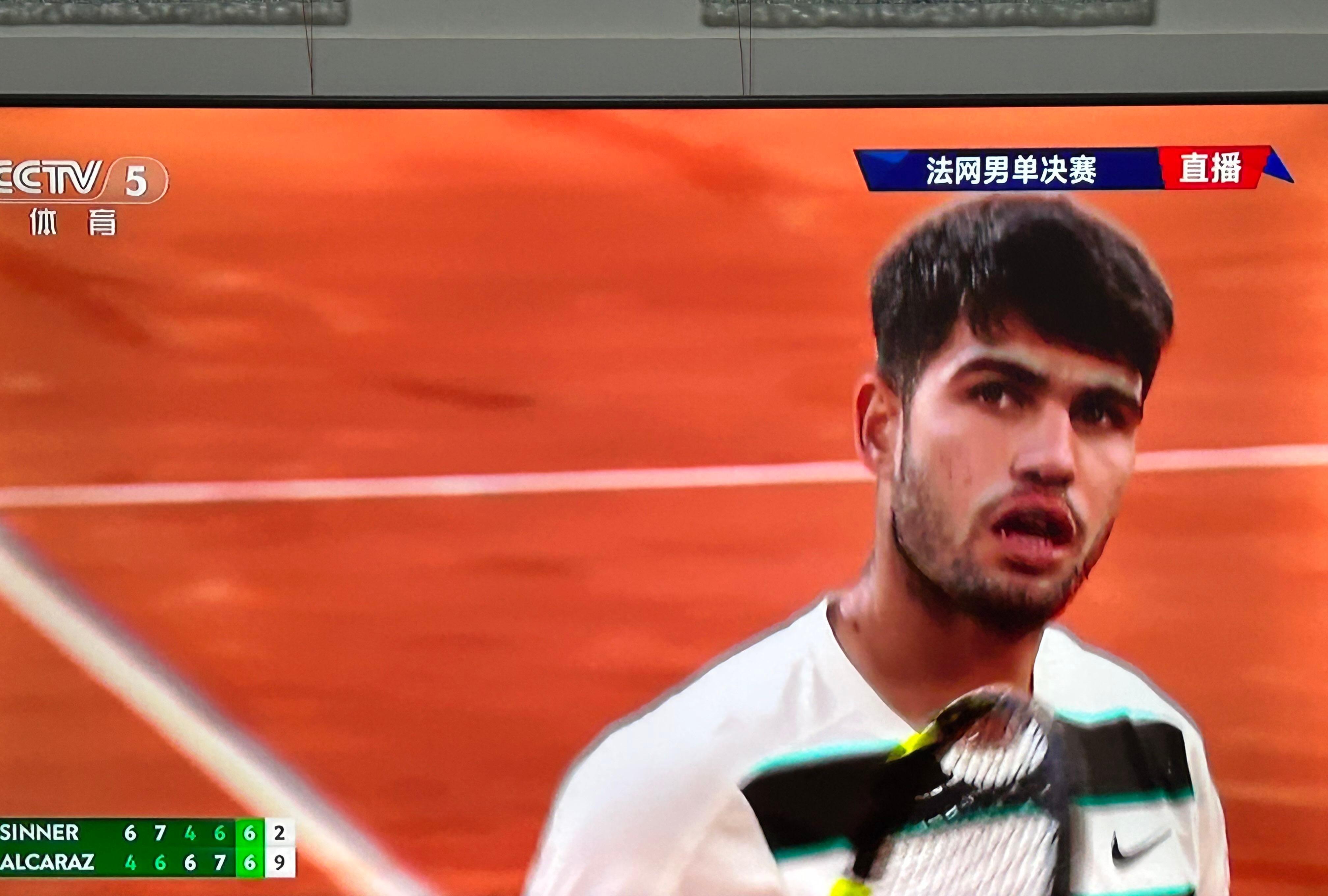 热那亚客场战否卡：继续争夺联赛积分的简单介绍