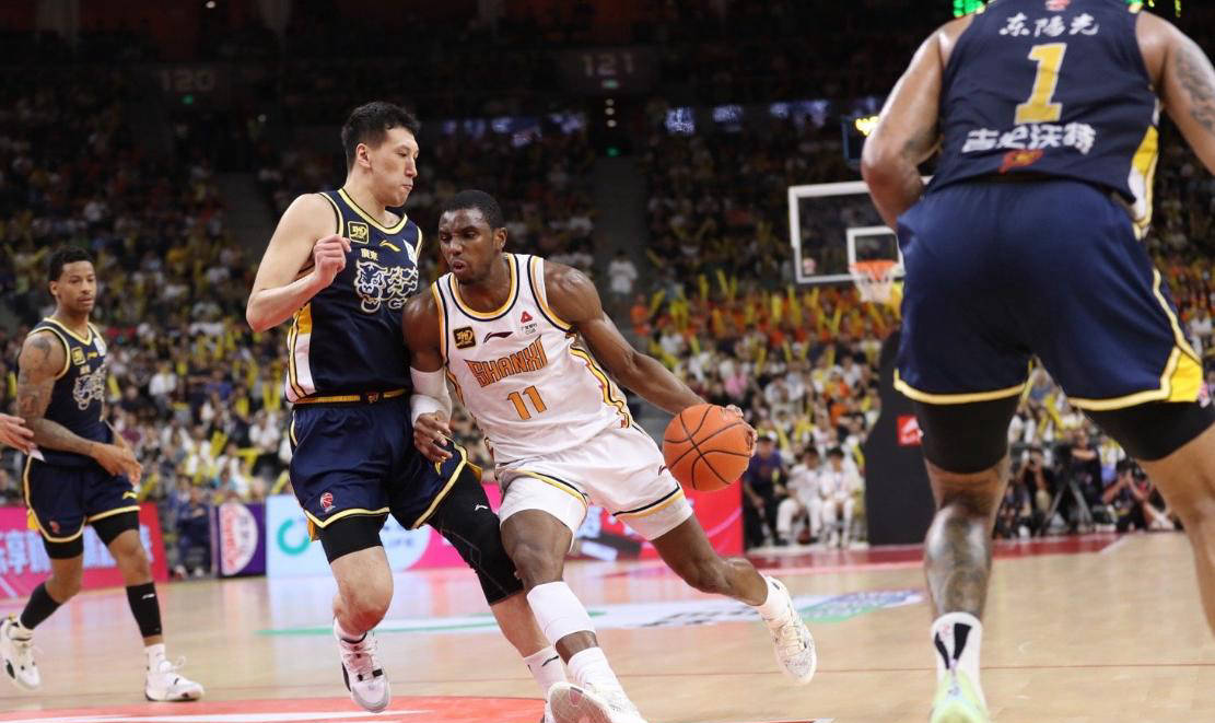 开云体育-山西男篮横扫广东队，轻松晋级半决赛
