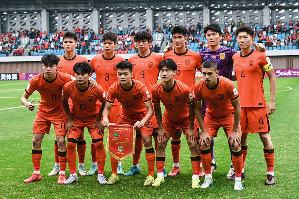 亚洲足球豪门之间的血拼对抗