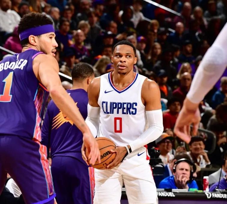 快船大胜鹈鹕，取得四连胜