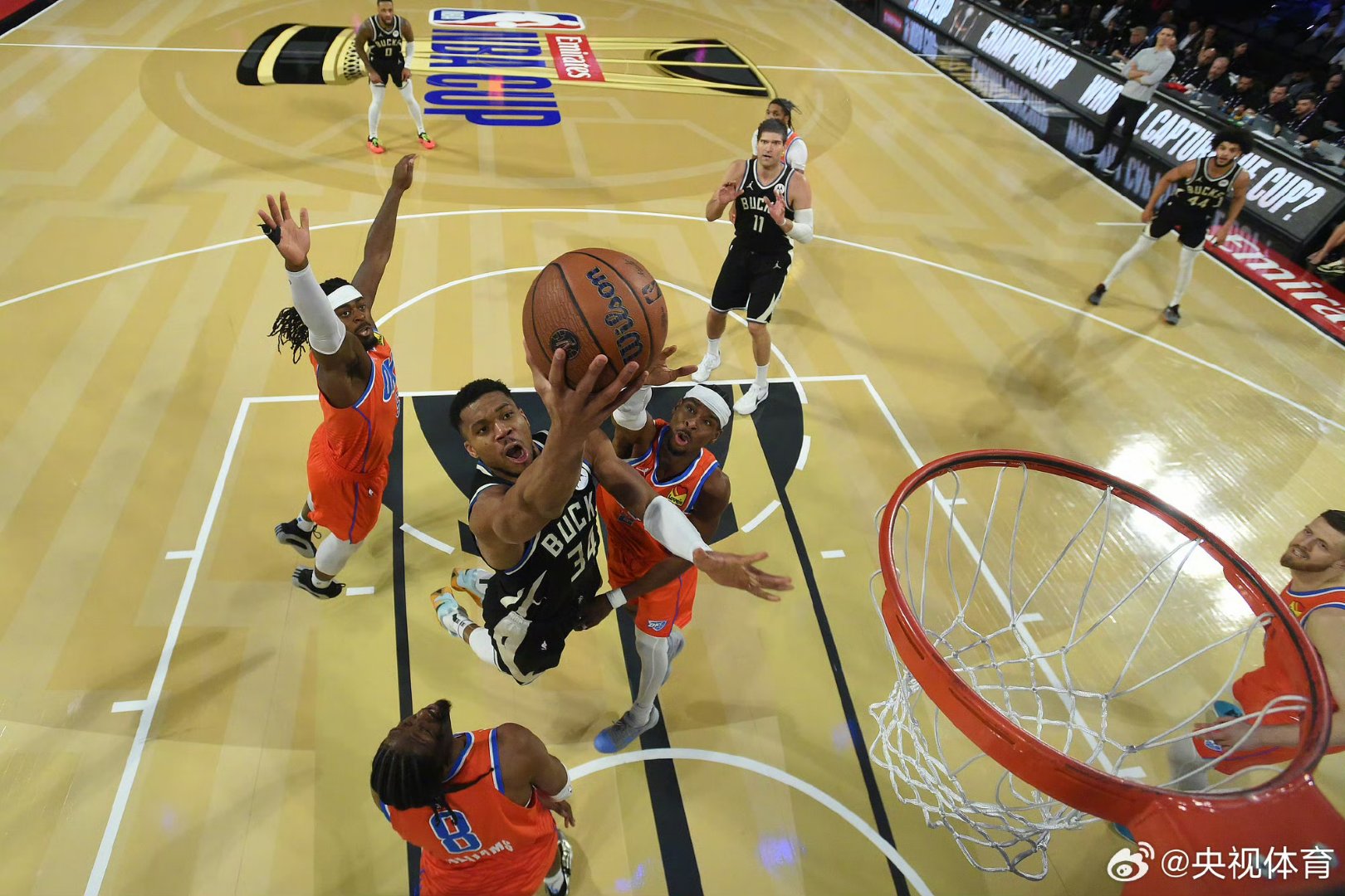 雄鹿队后卫康复复出,重返球场展现强大实力的简单介绍 雄鹿队后卫康复复出,重返球场展现强大实力的简单介绍